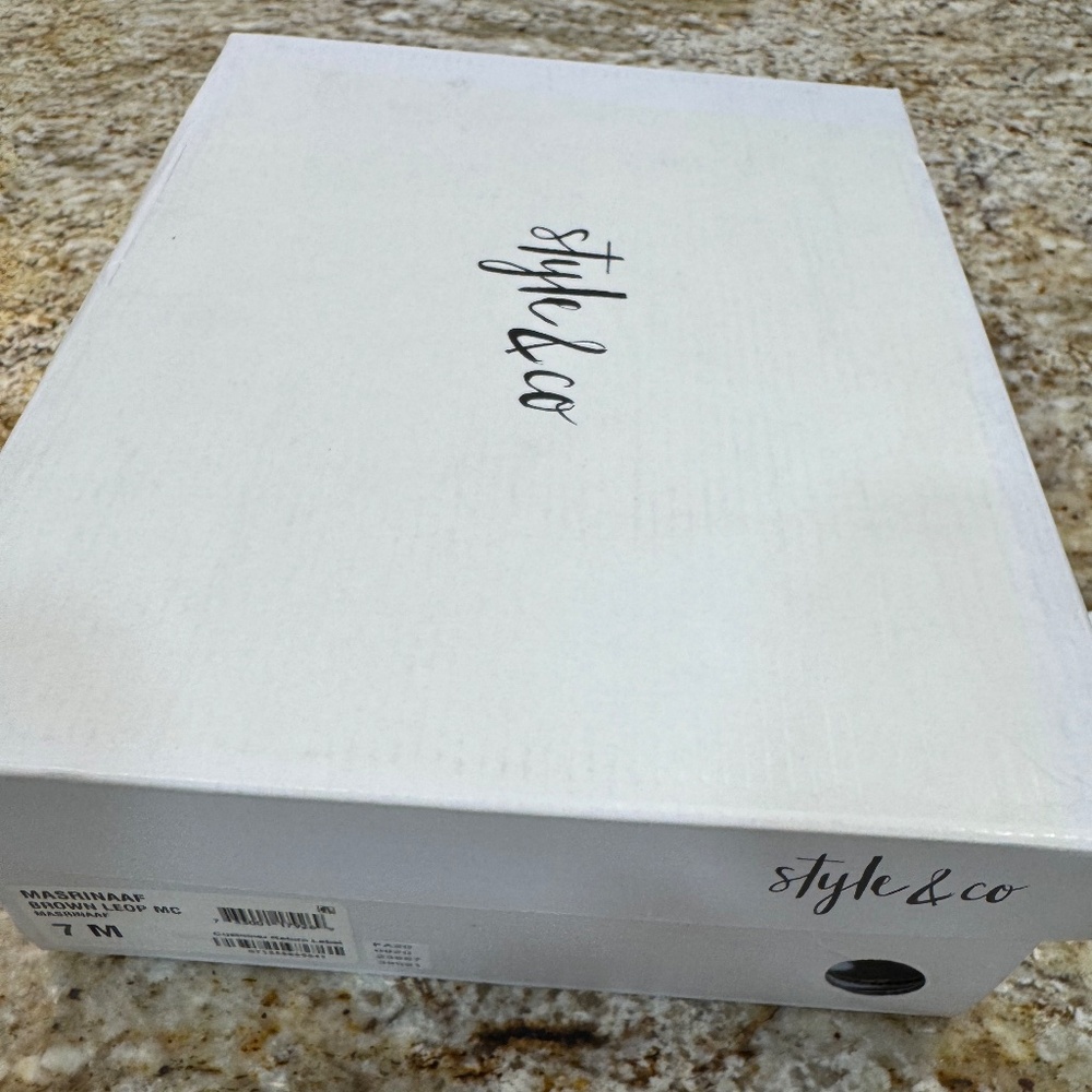 Style & Co. Leopard faux suede ankle boots Excellent UNUSED condition!! 7M - Picture 15 of 16